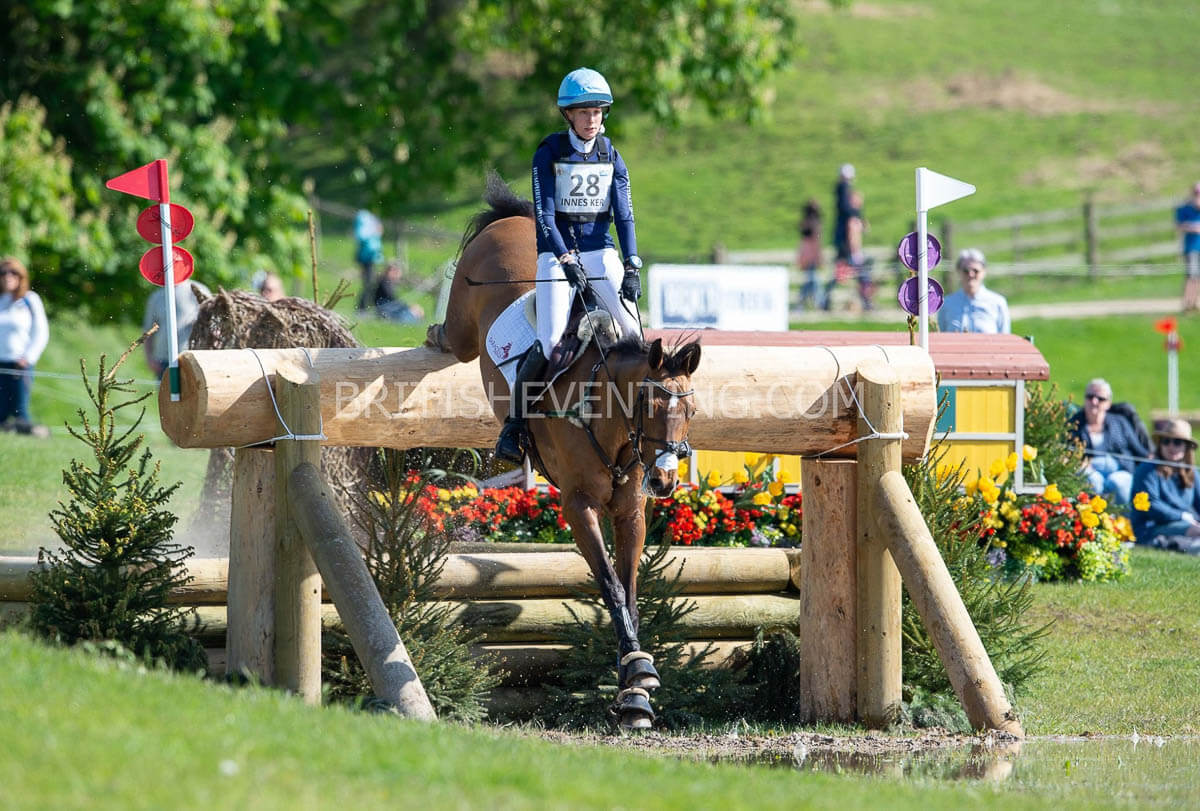 Bella Innes ker and Carolyn